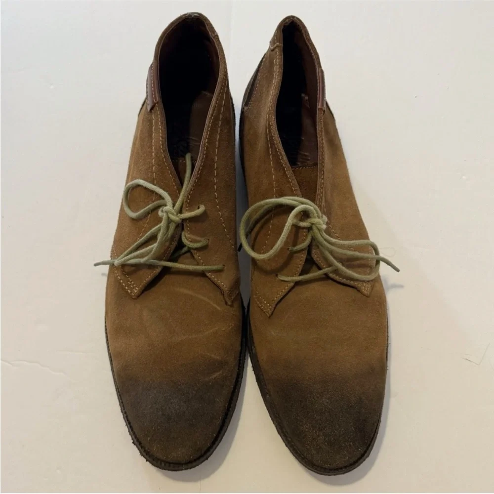 Johnston & Murphy Suede Chukka Boots